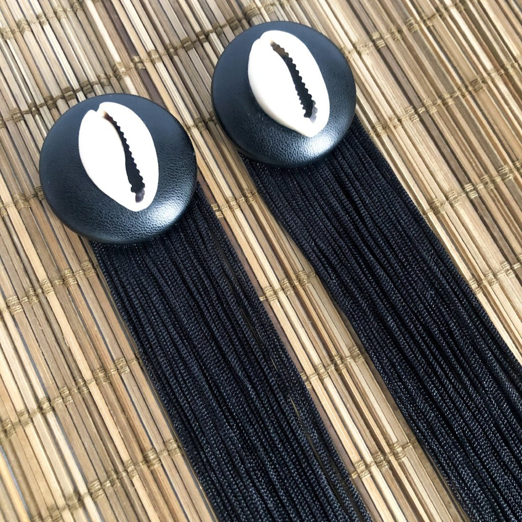 Amara Noire Earrings